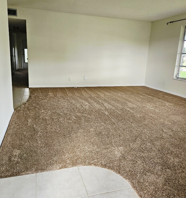 277 High Point Ct W unit D, Delray Beach, FL 33445 - photo 7