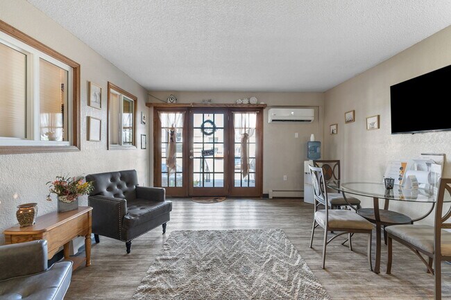 Mountain View Apartments, Gillette, WY 82716 - photo 2