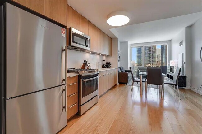625W W 57th St unit ID1339746P, New York, NY 10019 - photo 7