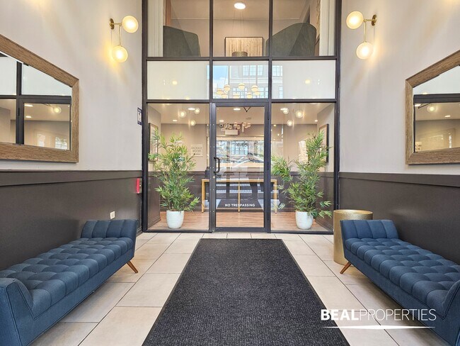 445 W Barry, Chicago, IL 60657 - photo 3