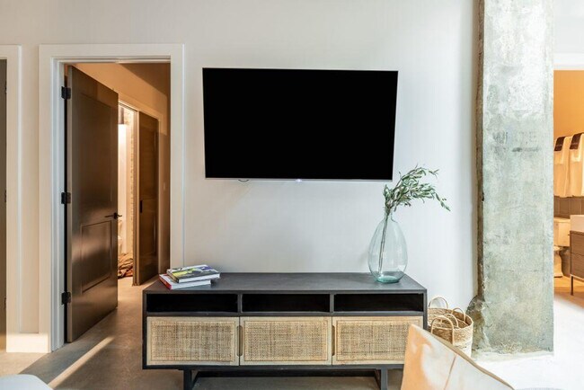 315 Girod St unit ID1267143P, New Orleans, LA 70130 - photo 7