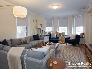 1284 Beacon St Unit 108, Brookline, MA 02446