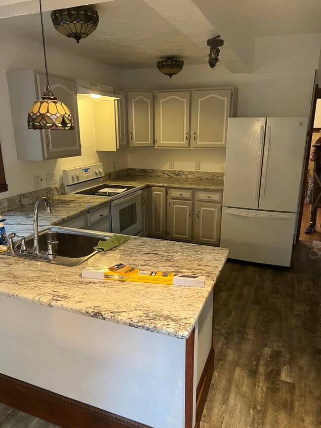 417 Nicolet Blvd unit WHOLEHOUSE, Neenah, WI 54956 - photo 7