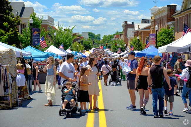 Thousands of friends and families flock to West Virginia Fest for food, music and shopping.