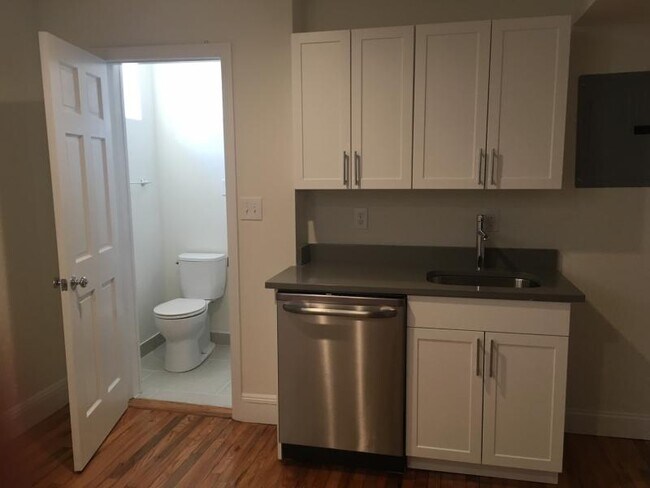 22 Brainerd Rd unit 2, Allston, MA 02134 - photo 2