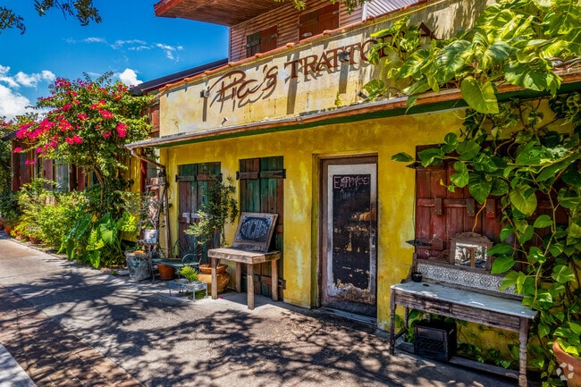 Pia's Trattoria makes you fill like you stepped into Italy and serves delicious pasta.