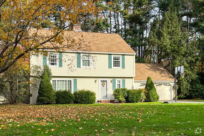 Classic style homes are scattered throughout the Amherst neighborhood.