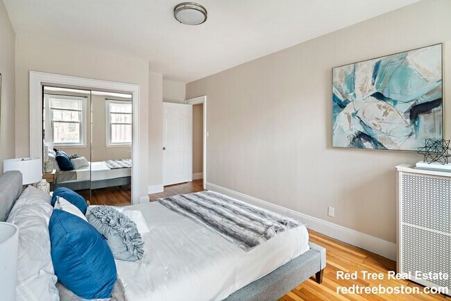 52 Strathmore Rd unit 3, Brighton, MA 02135 - photo 5