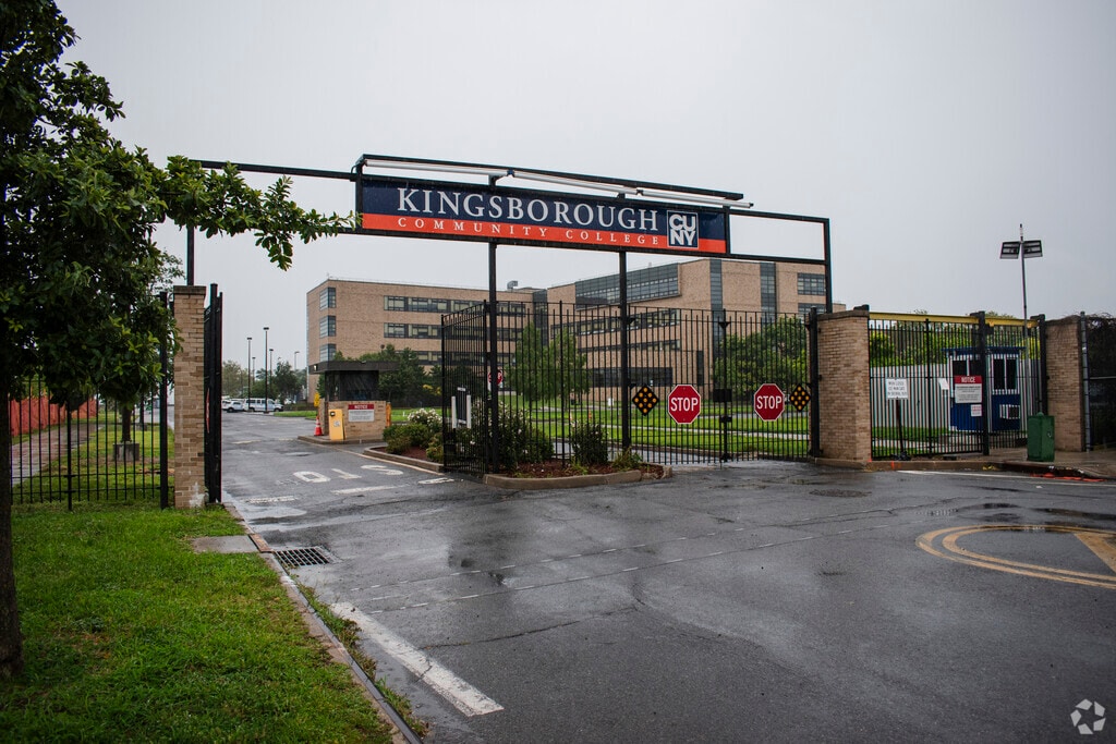 Leon M. Goldstein High School for the Sciences, Rankings & Reviews