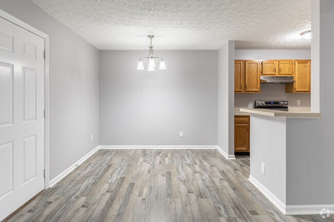 Abors of Northgate - Wonderful 2 Bedroom Apartment Community, Cincinnati, OH 45251 - photo 4