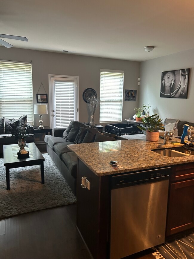 5914 Cassie Dr, Stonecrest, GA 30038 - photo 3