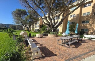 2600 NE 1st Ln, Boynton Beach, FL 33435