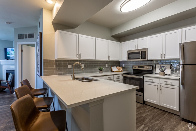 Kallisto at Bear Creek, Lakewood, CO 80227 - photo 6