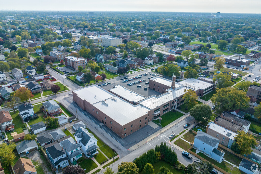 Irving Middle School is a public school located in Maywood, IL.