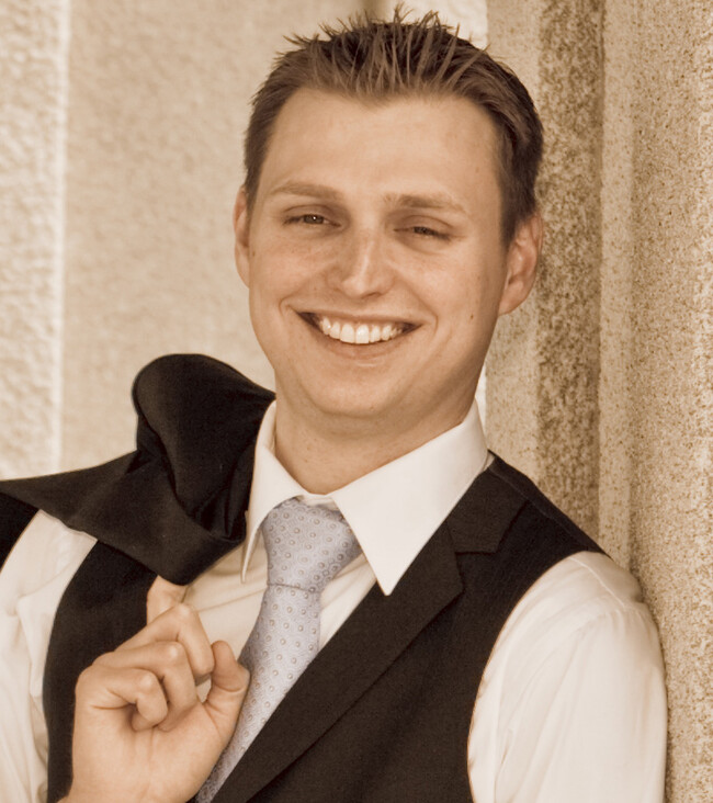 Agent Photo