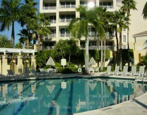 Resort Villas, Key Biscayne, FL 33149 - photo 2