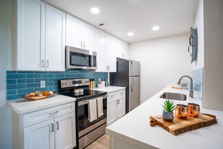 625 W 1st St, Tempe, AZ 85281