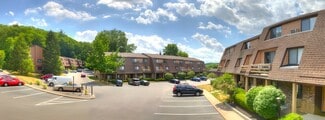 18 Brook Hill Ln, Rochester, NY 14625