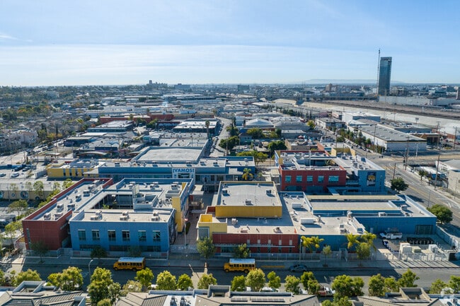 Find all you need for academic and physical education in Felicitas & Gonzalo Mendez High School.