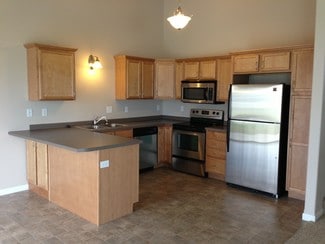 4732 47th St S, Fargo, ND 58104