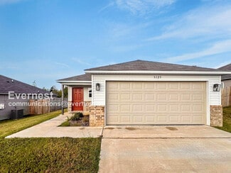 5125 Red Fox Trail, Bauxite, AR 72011
