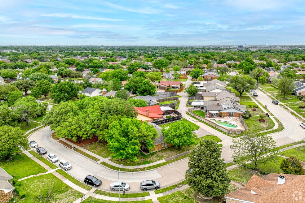 NH_Pecan Bend_537216_P2_052124_DW_v2