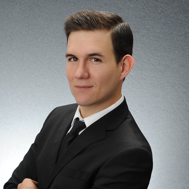 Agent Photo