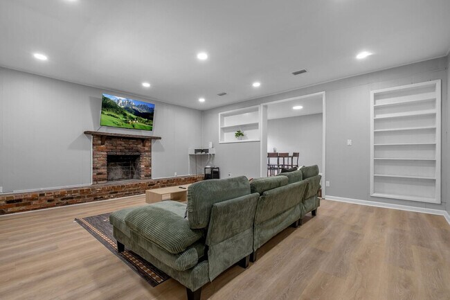 218 Cactus St unit ID1319918P, Tallahassee, FL 32304 - photo 3