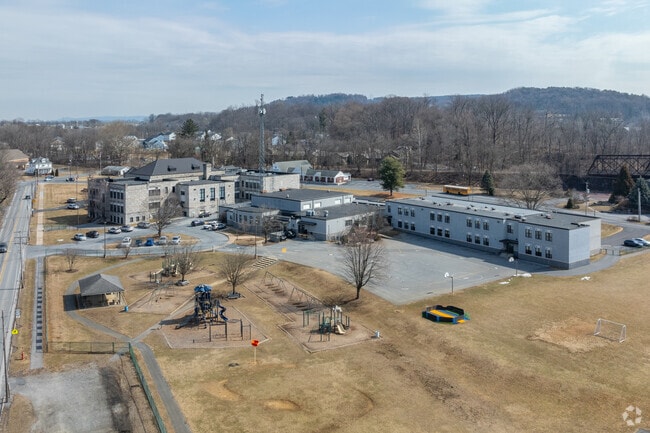 Cornwall Elementary School empowers its students to reach their potential.