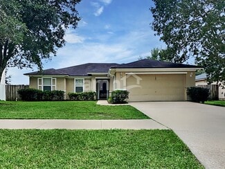 11542 Brian Lakes Dr, Jacksonville, FL 32221