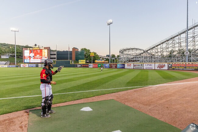 People's Natural Gas Field is the epicenter of most of Lakemont's activities.