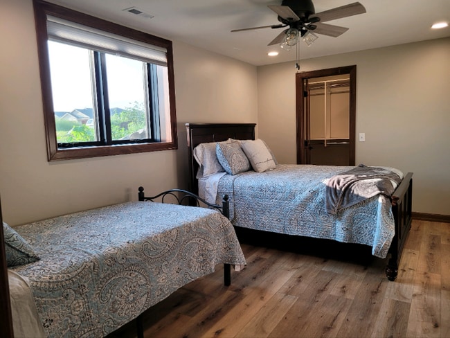 5506 W Vision Cir, Sioux Falls, SD 57107 - photo 7