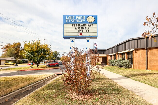 Lake Park Elementary has dedicated teachers and staff.