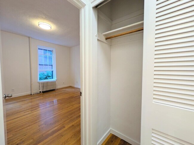 11 Cazenove St unit 2, Boston, MA 02116 - photo 7
