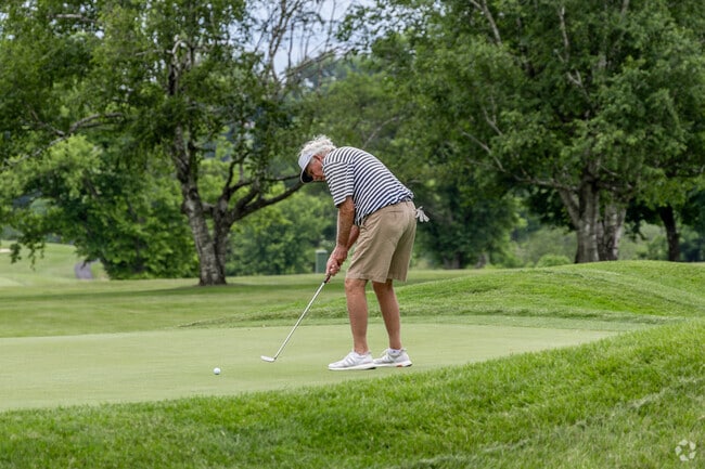 Lower Moreland Golfers can practice at the Philmont Country Club