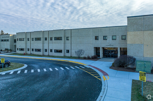 Spring Wood Middle School is located in Hanover Park, IL.