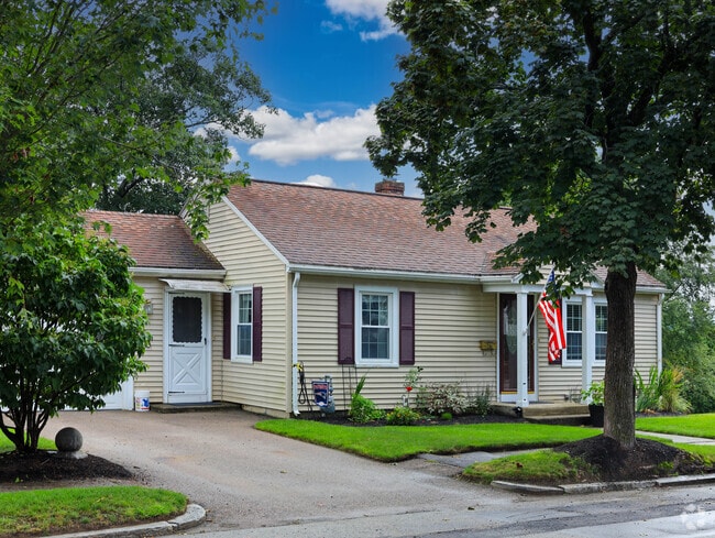 A ranch is a popular home style in South Quinsigamond Village.