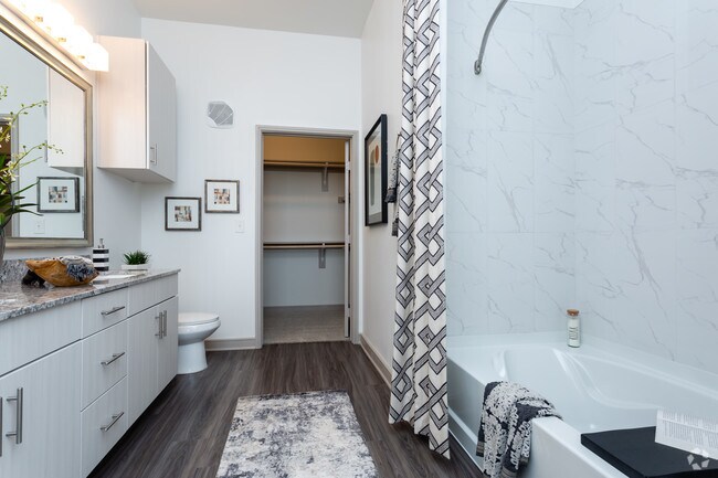 ZZZPromenade at Las Colinas, Irving, TX 75039 - photo 6