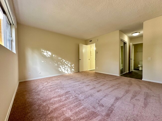 Terraces At the Oaks, Sherman Oaks, CA 91423 - photo 7