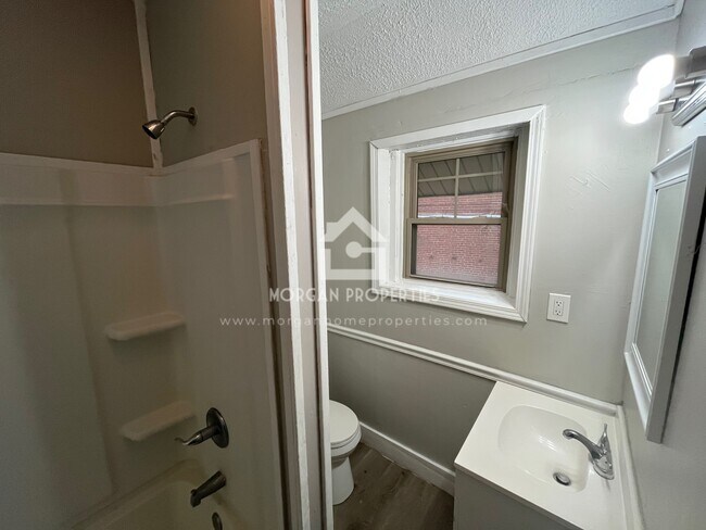 300 S 12th St unit 2, New Castle, IN 47362 - photo 6