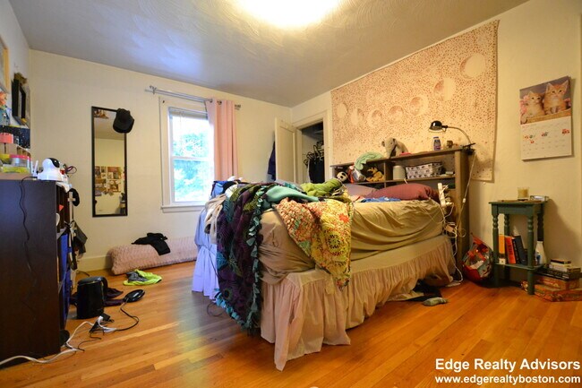 21 Wiltshire Rd unit 1, Brighton, MA 02135 - photo 5