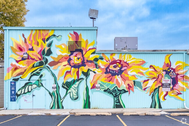 Lively murals in downtown Rockton give a rural vibe with modern flair.