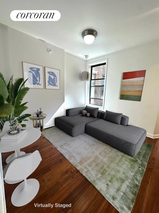326 W 47th St, New York, NY 10036