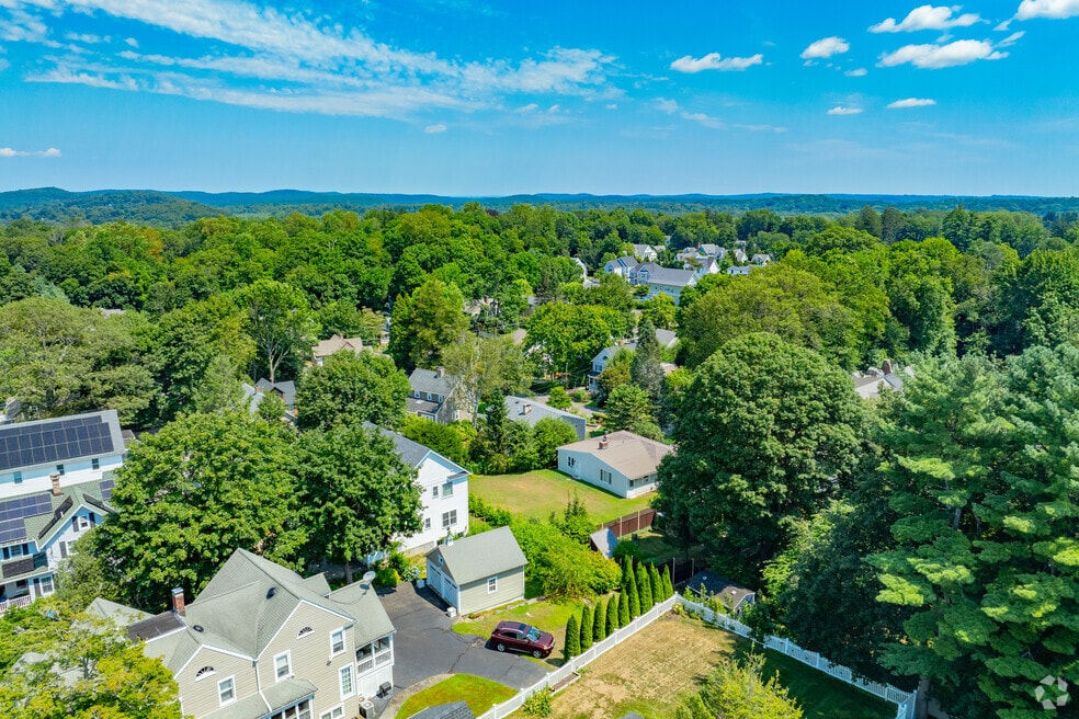 Lewisboro_NY_1028013_AP_080525_FINAL