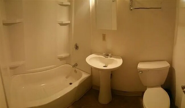 3483 Rewak Dr unit 3, Fairbanks, AK 99709 - photo 3