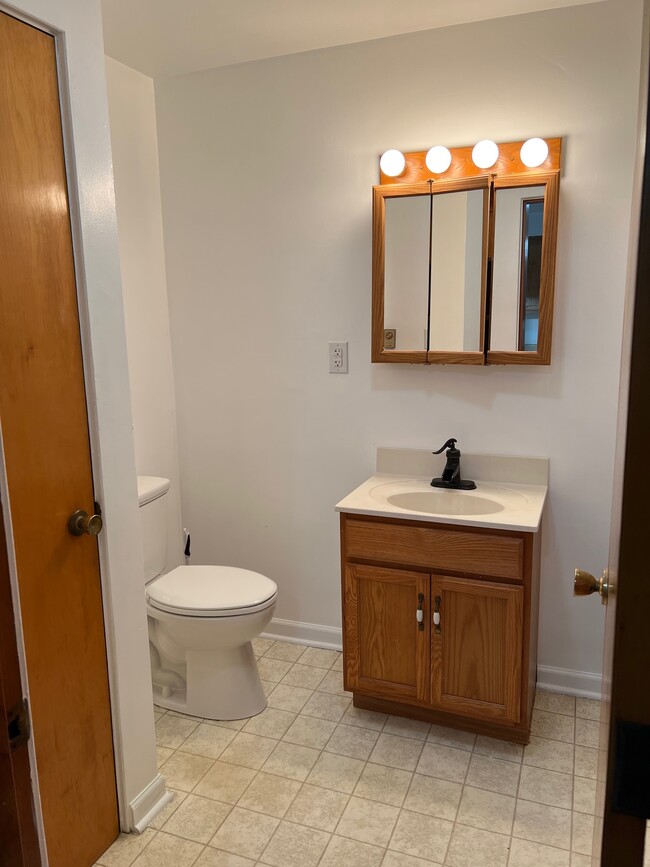 309 W Main St unit 2, New Alexandria, PA 15670 - photo 6
