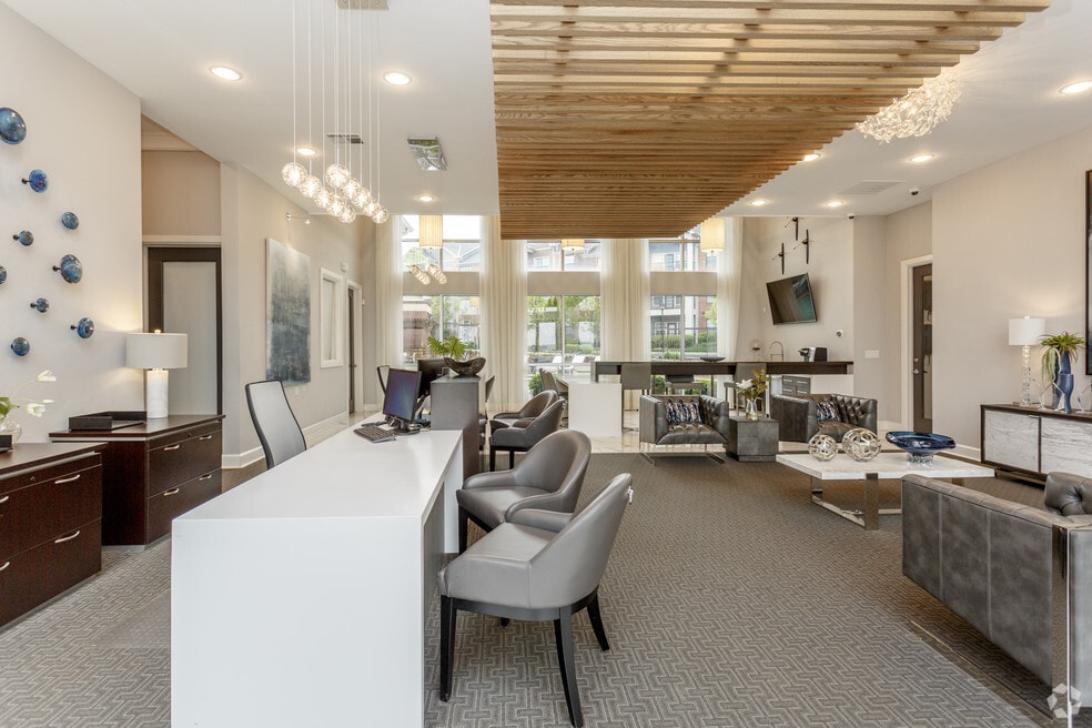 New Longview Apartments, Lees Summit, MO 64081 - photo 1