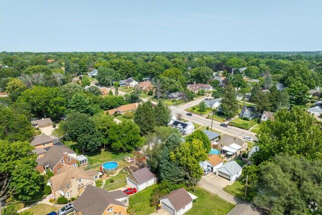 Residents of Highland Area can still feel connected to the city without living in it.