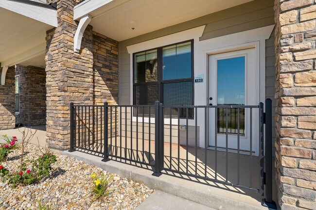4260 Vulcan Creek Dr unit 102, Loveland, CO 80538 - photo 4
