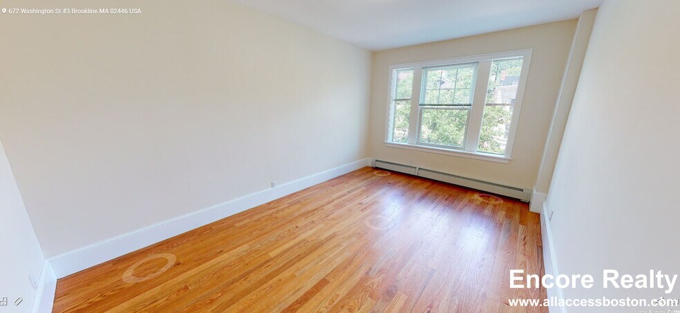 672 Washington St unit 3, Brookline, MA 02446 - photo 1